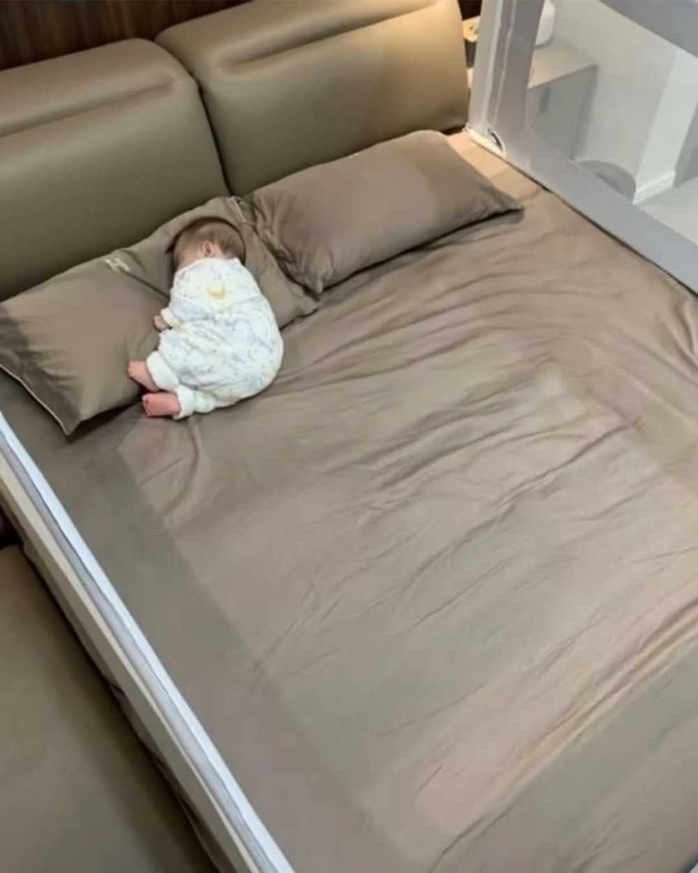 32c2459cc6699ee3a8d0216d36d16cef-4.jpg